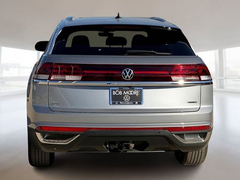 New 2026 Volkswagen Atlas Cross Sport SE AWD/4WD image 4