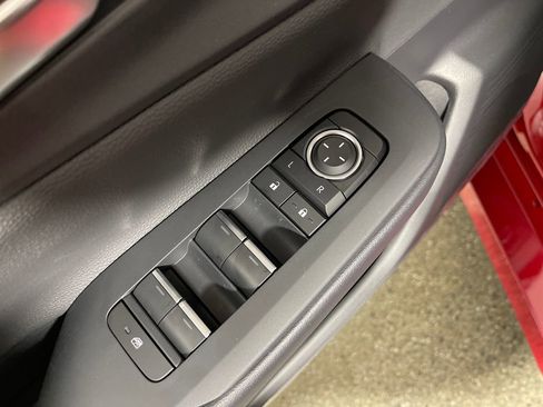 New 2026 Toyota Prius Plug-In Hybrid FWD image 16