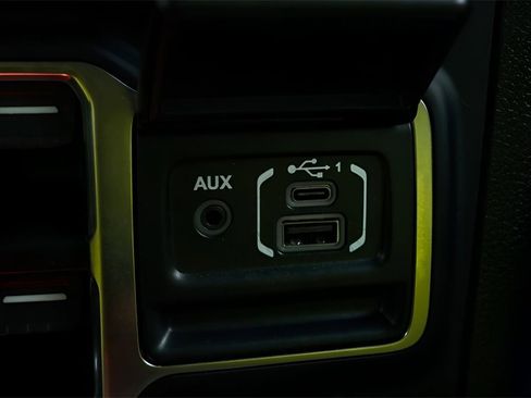 Used 2019 Jeep Wrangler Unlimited Sahara image 48