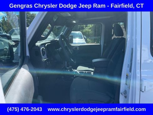 Certified 2025 Jeep Wrangler Unlimited Sahara w/ Safety Group AWD/4WD image 44