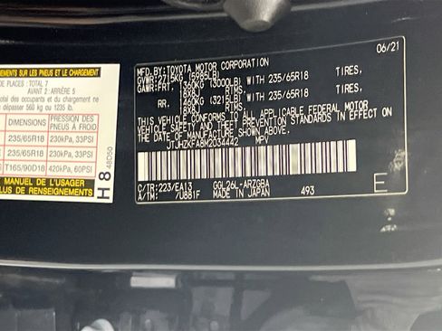 Used 2021 Lexus RX 350L Premium w/ Premium Package image 31