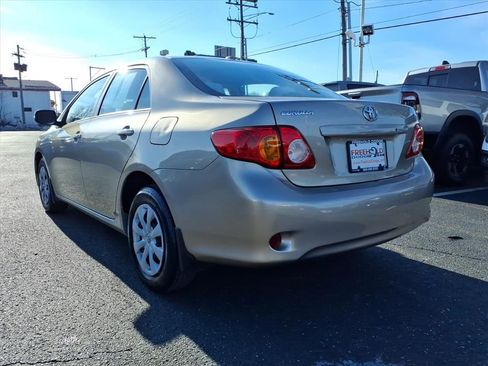 Used 2010 Toyota Corolla LE image 18