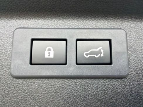 Used 2021 Subaru Forester Premium AWD/4WD image 11
