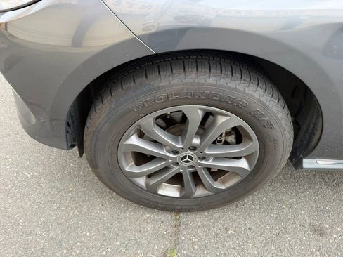 Used 2019 Mercedes-Benz GLE 400 4MATIC image 35