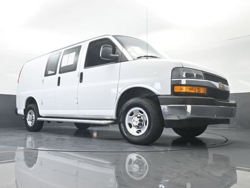 Used 2024 Chevrolet Express 2500 w/ Driver Convenience Package image 54
