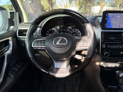 Certified 2023 Lexus GX 460 Premium w/ Premium Package AWD/4WD image 33