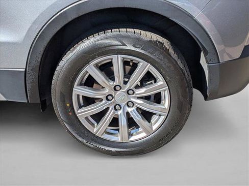 Used 2023 Cadillac XT4 Premium Luxury AWD/4WD image 9