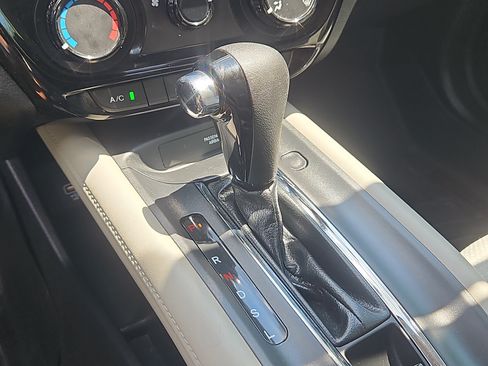 Used 2020 Honda HR-V LX image 14