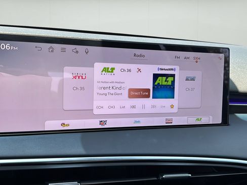 Certified 2026 Genesis GV70 2.5T AWD/4WD image 26