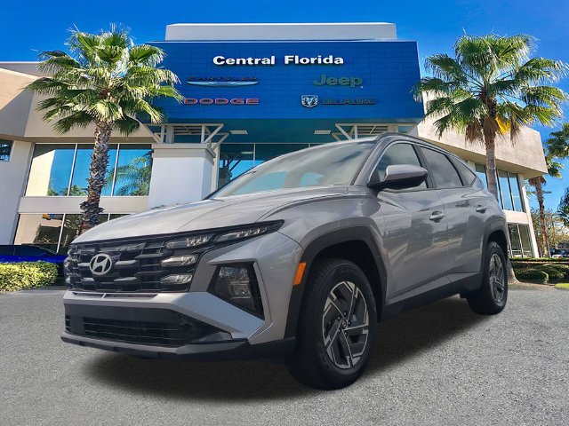 Used 2025 Hyundai Tucson Blue AWD/4WD image 9