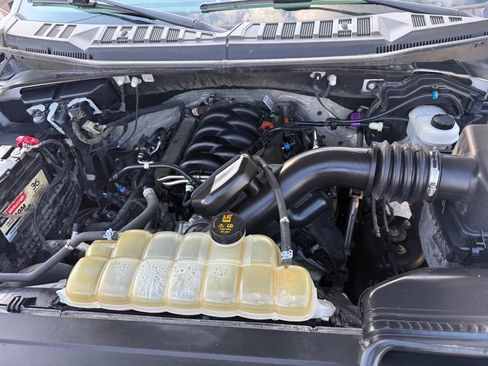 Used 2019 Ford F150 XLT w/ Equipment Group 302A Luxury AWD/4WD image 31