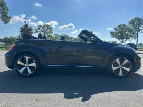 Used 2013 Volkswagen Beetle 2.0T FWD image 5