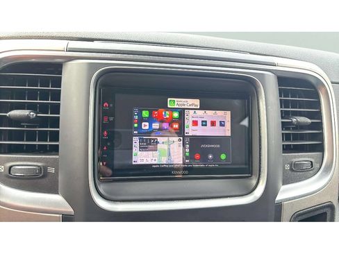 Used 2017 RAM 1500 Classic SLT AWD/4WD image 16