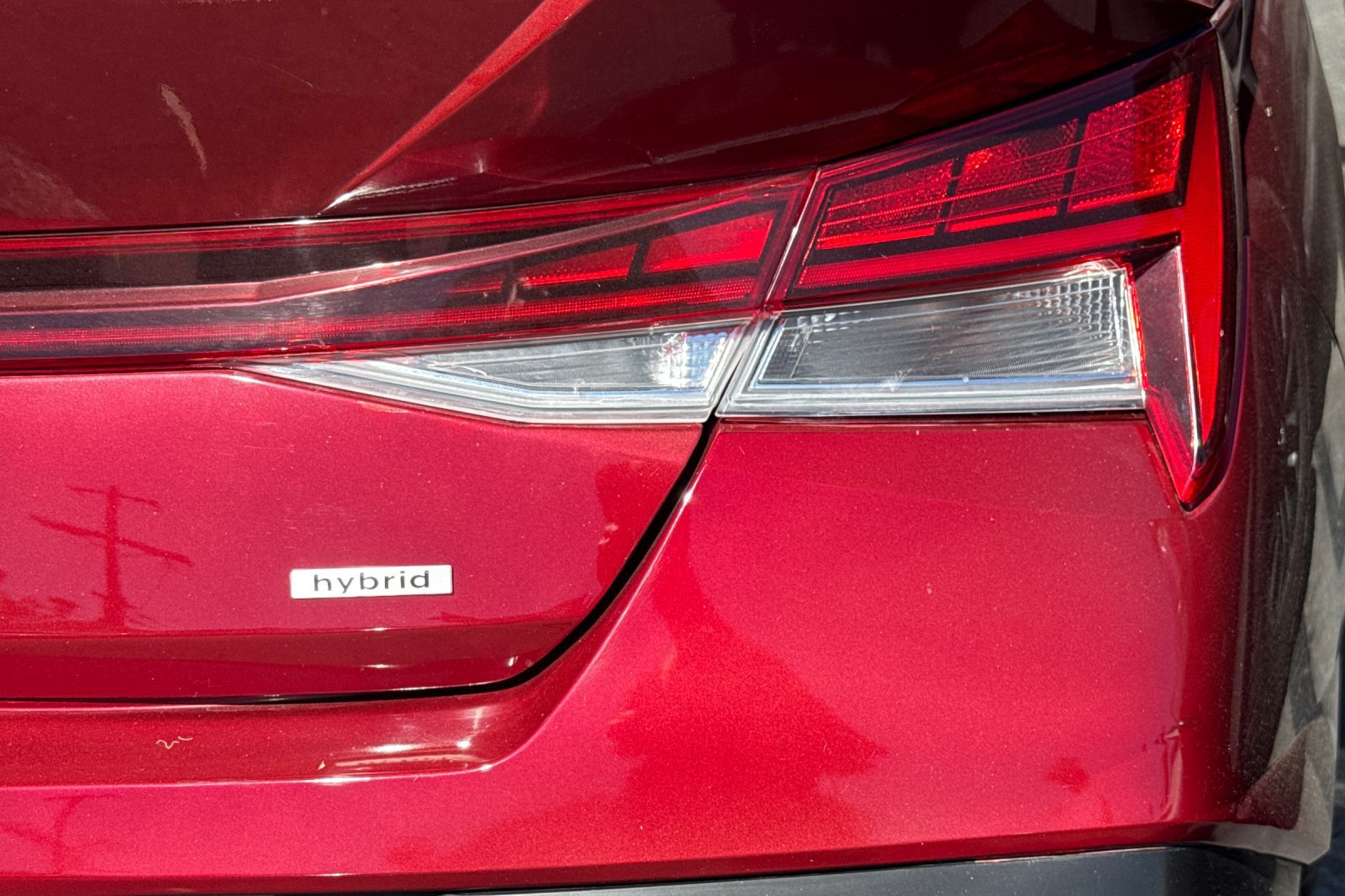 Used 2025 Hyundai Elantra Limited FWD image 7