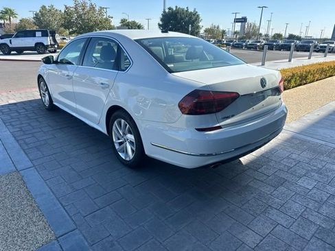 Used 2018 Volkswagen Passat 2.0T SE FWD image 7