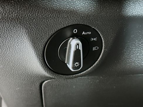 Used 2021 Volkswagen Jetta FWD image 17
