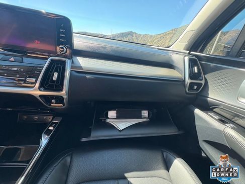 Used 2022 Kia Sorento SX image 22