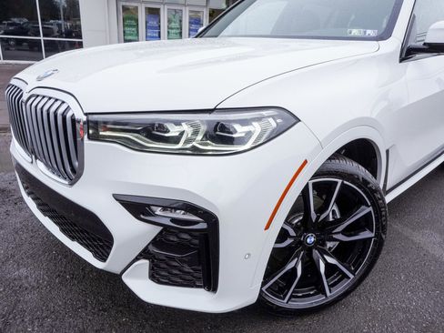 Used 2022 BMW X7 xDrive40i w/ M Sport Package image 50