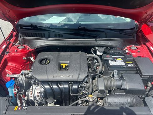 Used 2019 Kia Forte LXS FWD image 16