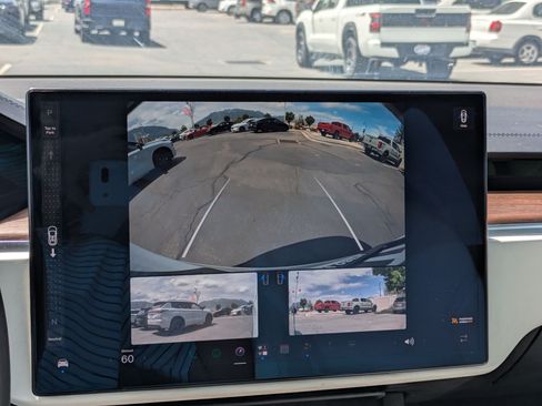 Used 2022 Tesla Model X AWD/4WD image 25