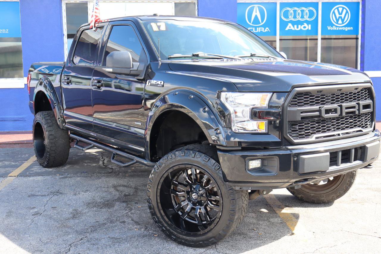 Used 2017 Ford F150 XLT w/ Equipment Group 302A Luxury AWD/4WD image 3