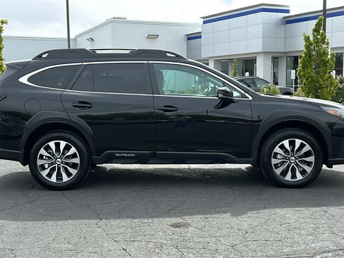 Certified 2025 Subaru Outback Limited AWD/4WD image 5