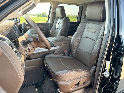 Used 2025 RAM 2500 Limited image 11