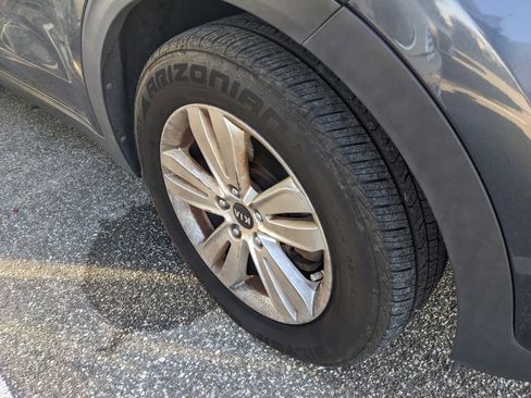 Used 2017 Kia Sportage LX image 7