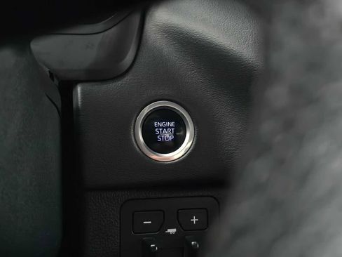 Used 2023 Toyota Tundra Platinum image 29