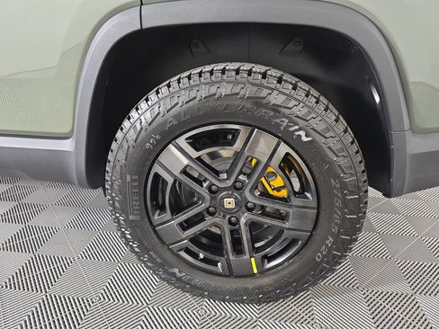 Used 2023 Rivian R1S Launch Edition AWD/4WD image 10