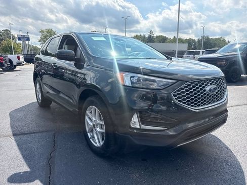 Used 2024 Ford Edge SEL w/ Convenience Package AWD/4WD image 4