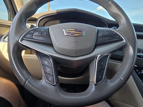 Used 2021 Cadillac XT5 Premium Luxury w/ LPO, Floor Liner Package FWD image 22