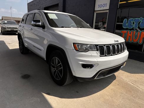 Used 2020 Jeep Grand Cherokee Limited RWD image 2