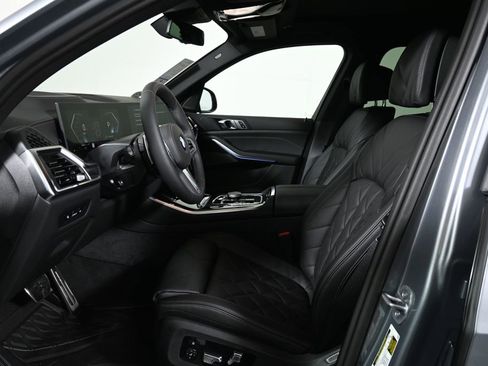 New 2026 BMW X5 xDrive40i w/ M Sport Package AWD/4WD image 3