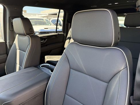 New 2026 GMC Yukon XL Elevation RWD image 23