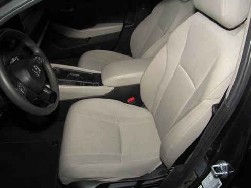 Certified 2025 Honda Accord LX image 8