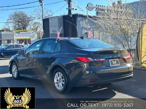 Used 2025 Toyota Camry LE image 4