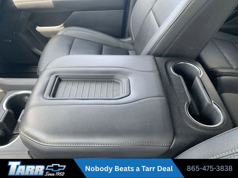Used 2024 Chevrolet Suburban LT AWD/4WD image 22