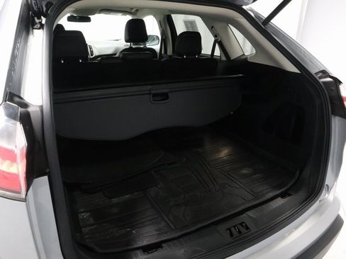 Certified 2022 Ford Edge SEL w/ Convenience Package image 18