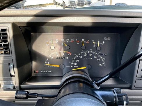 Used 1992 GMC Sierra 1500 4x4 Regular Cab image 12