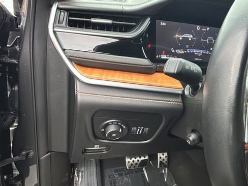 Used 2022 Jeep Grand Cherokee Summit image 22