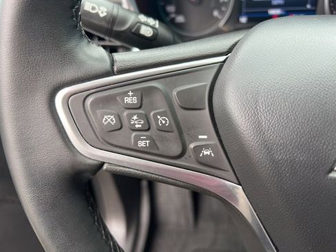 Used 2023 Chevrolet Equinox LT image 16