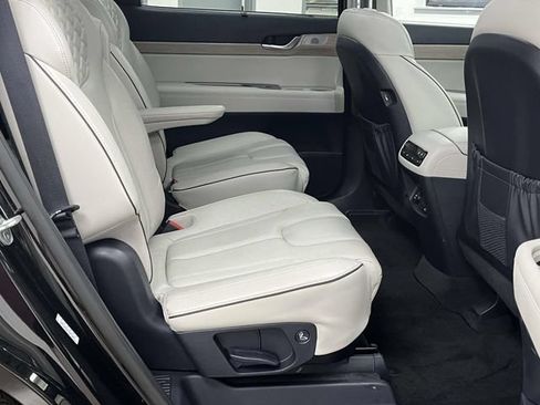 Used 2021 Hyundai Palisade Limited FWD image 25