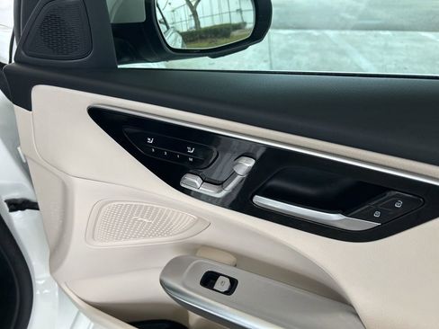 Used 2024 Mercedes-Benz C 300 Sedan image 23