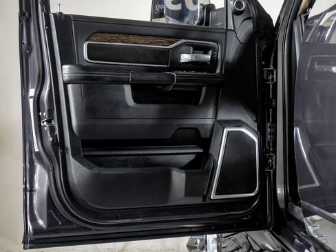 Used 2021 RAM 5500 Laramie AWD/4WD image 33