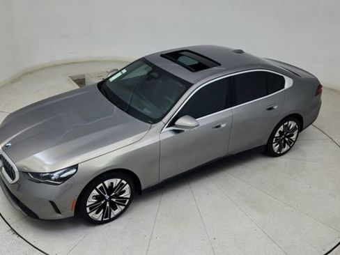 Used 2026 BMW 530i image 81