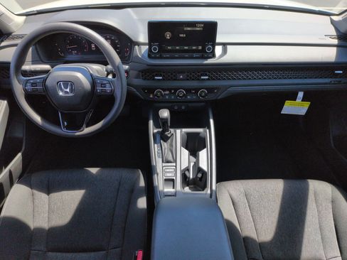 Used 2025 Honda Accord SE image 28