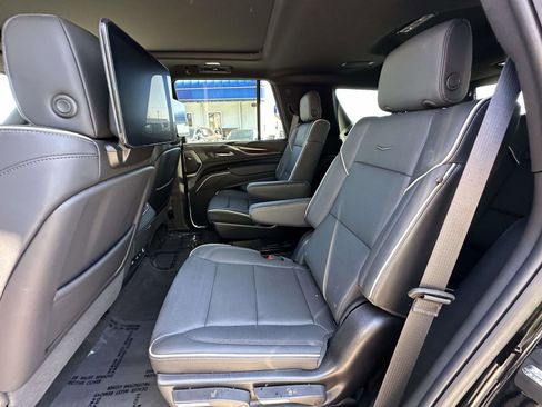 Certified 2024 Cadillac Escalade Premium Luxury w/ Performance Package image 34