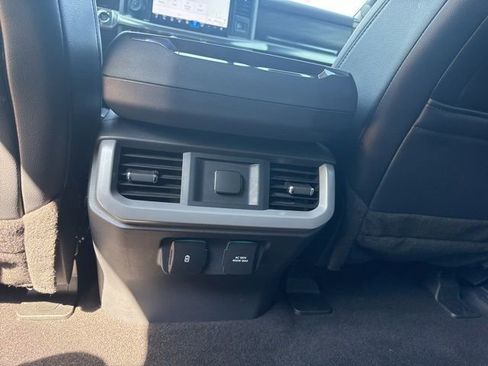 Used 2024 Ford F150 Lariat w/ FX4 Off-Road Package image 16