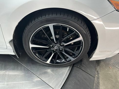 Used 2019 Toyota Camry XSE FWD image 10